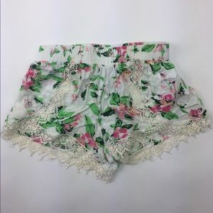 Charlotte Russe Cream Floral Shorts Size XS